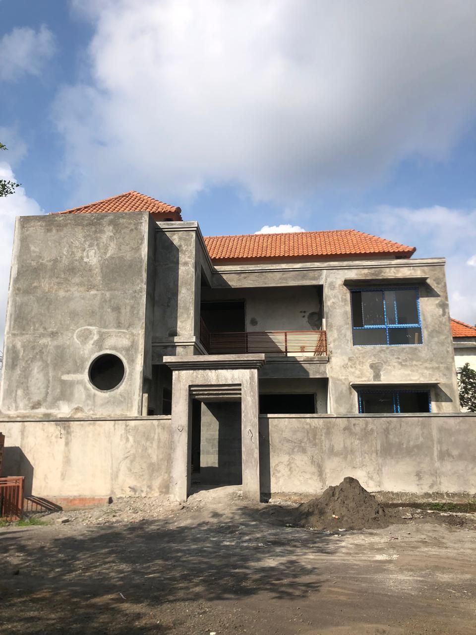 mixed vegetable salad in a mason jar. 